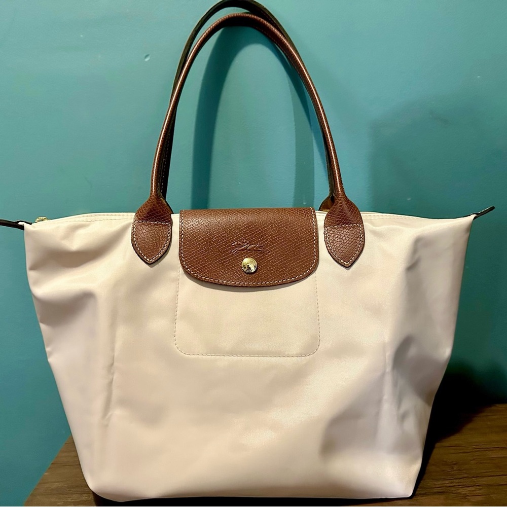 NWOT Longchamp Le Pliage Medium Nylon Shoulder Tote